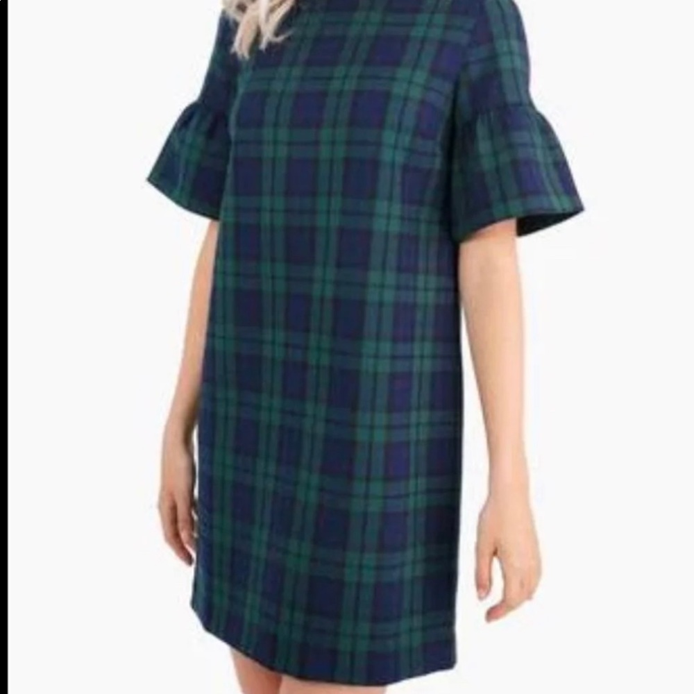 Vineyard Vines dress like new! Navy and Green plaid